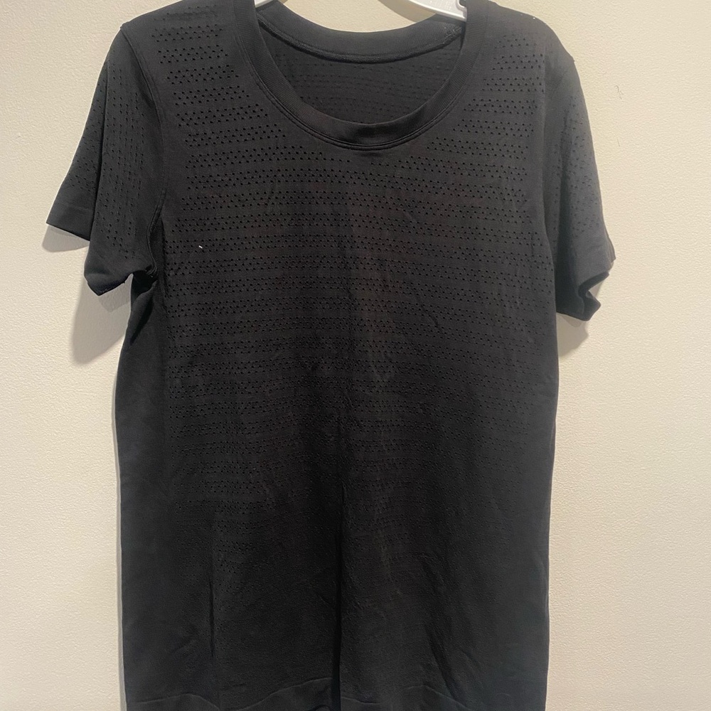 lululemon athletica Black Short Sleeve Tee